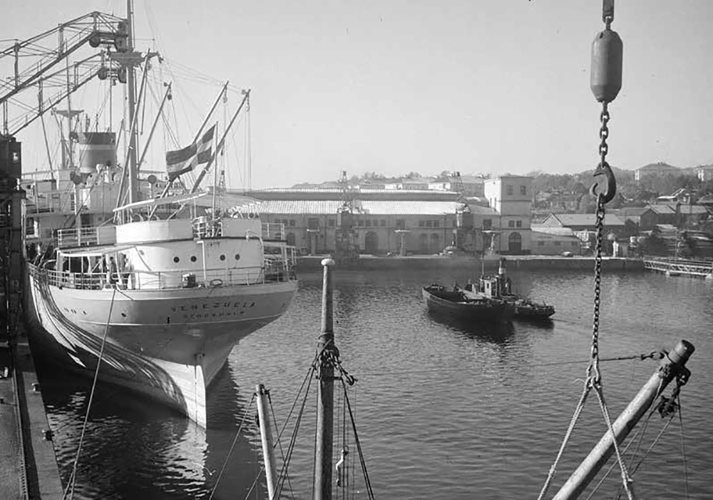 Frihamnen 1948: Lastning och lossning.